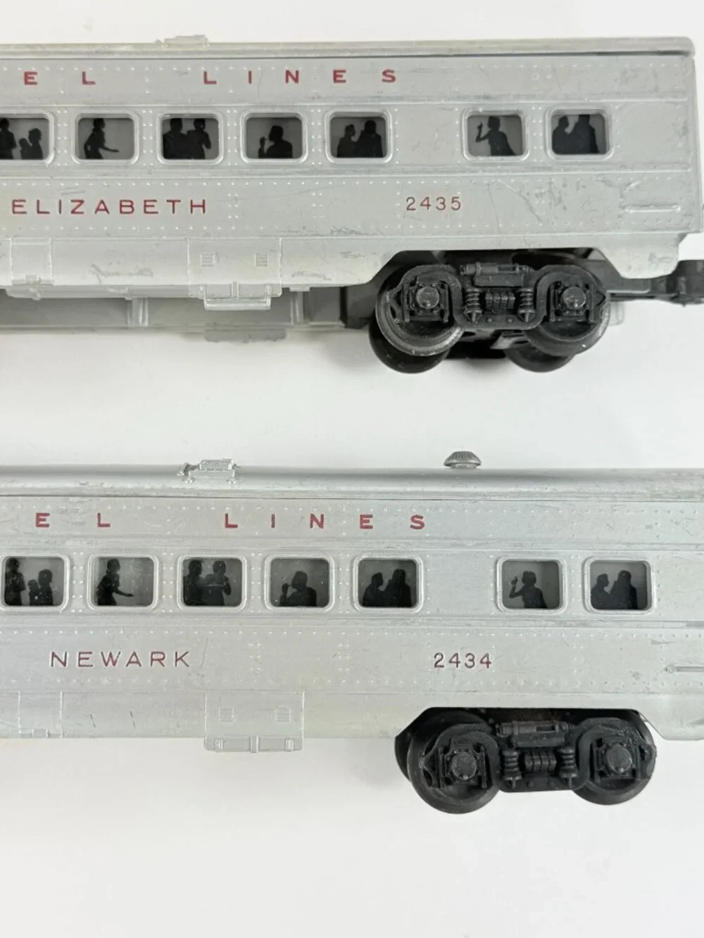 Vintage Lionel Postwar O Gauge Passenger Cars 2434 Newark 2435 Elizabeth Silver